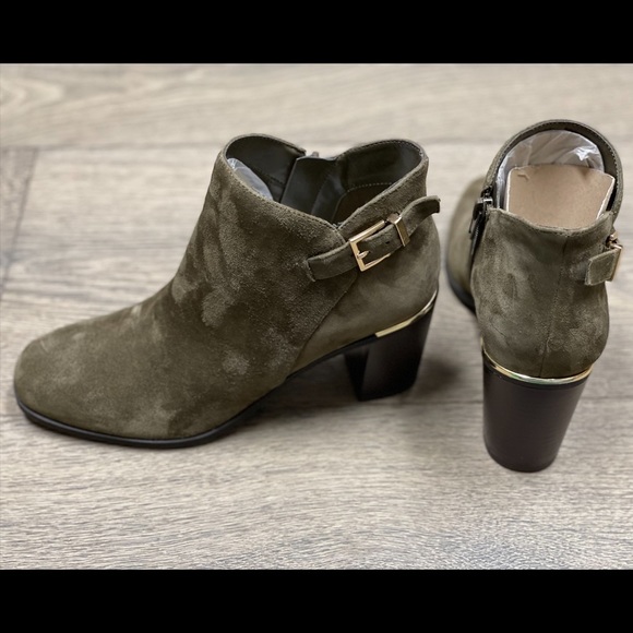 Bandolino Booties - Suede bootie with block heel NWB - Picture 1 of 13